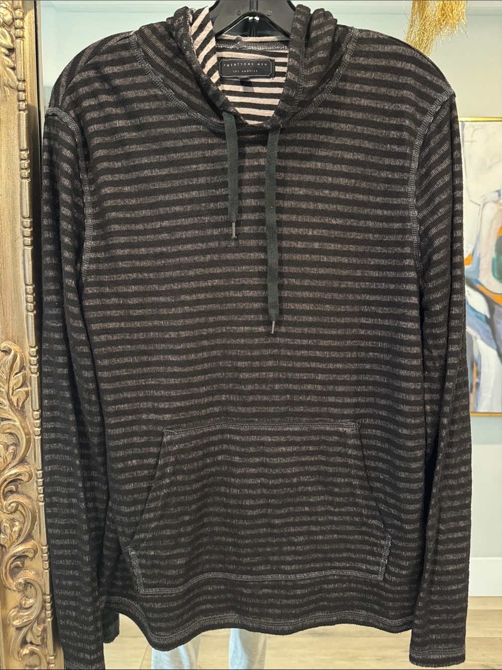 Forever 21 Men's Black and Gray Striped Pullover Hoodie